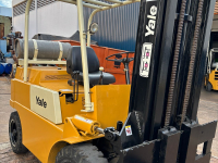 EMPILHADEIRA YALE 4,0 TONS