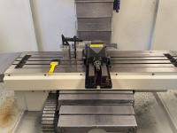 FRESADORA CNC TRAVIS M-1000