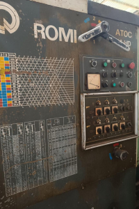 TORNO MECÂNICO ROMI ATOC 14HD
