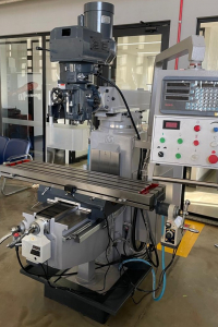 FRESADORA FERRMENTEIRA MKF 40i