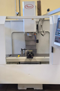 FRESADORA CNC TRAVIS M-1000